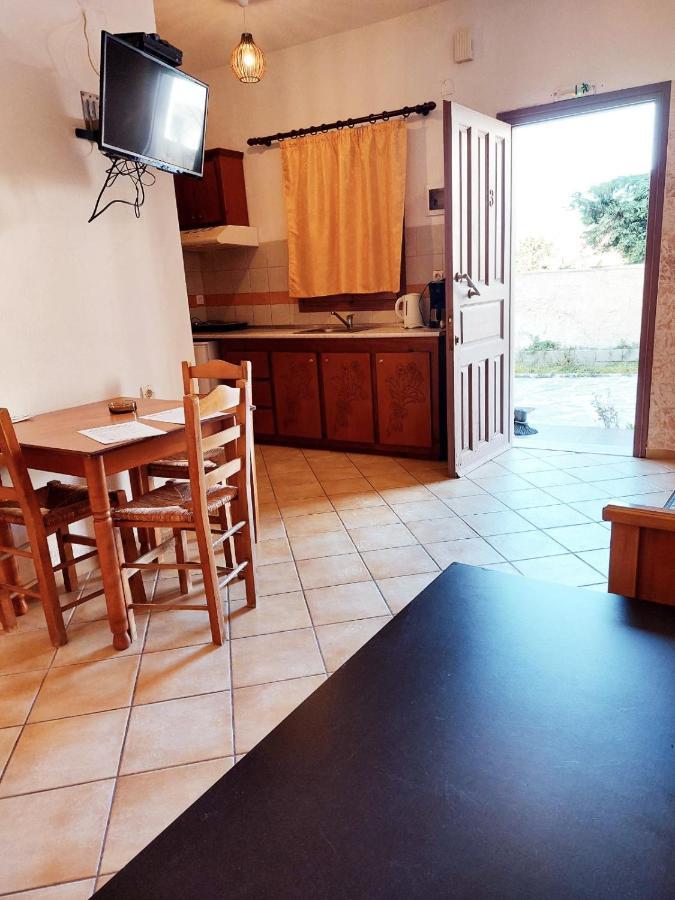Stella Apartments Marathókambosz Kültér fotó
